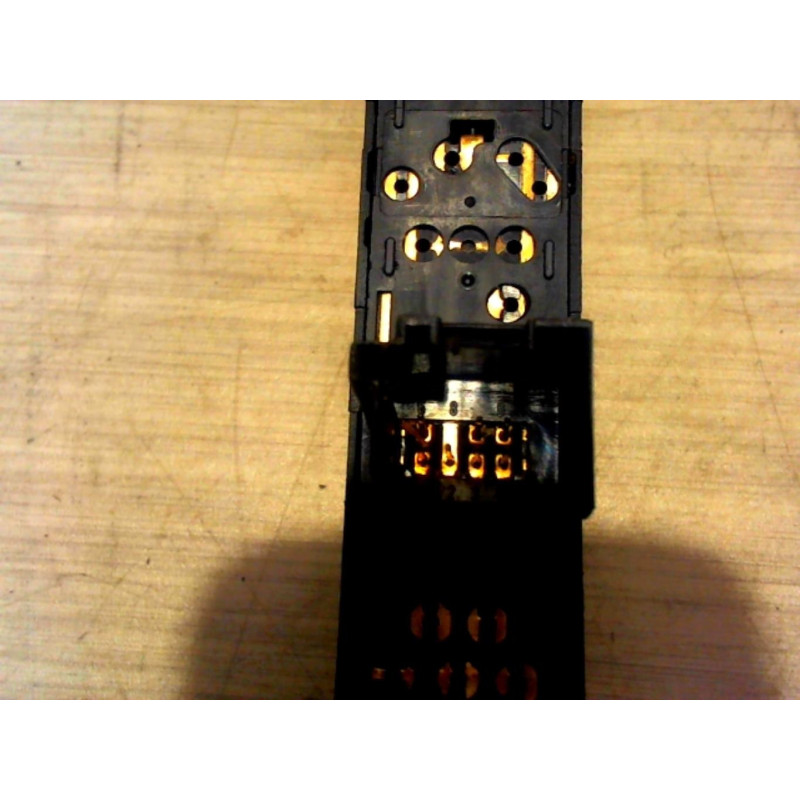 Interrupteur de leve vitre avant gauche BMW SERIE 3 E46 TOURING PHASE 2 BREAK d’occasion