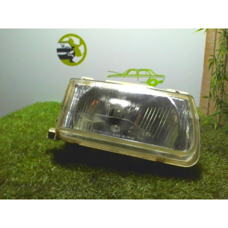 Optique avant principal droit (feux)(phare) VOLKSWAGEN POLO 3 PHASE 1 d’occasion