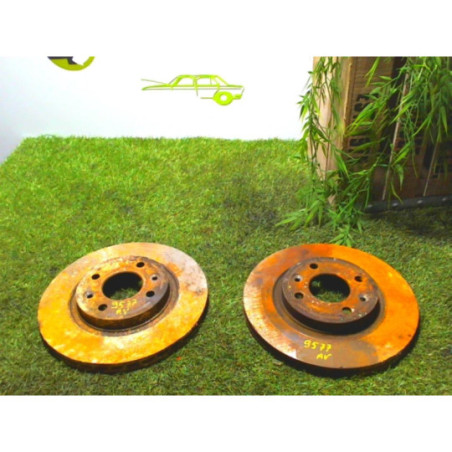 Paire de disques avant (freinage) RENAULT CLIO 2 PHASE 1 d’occasion