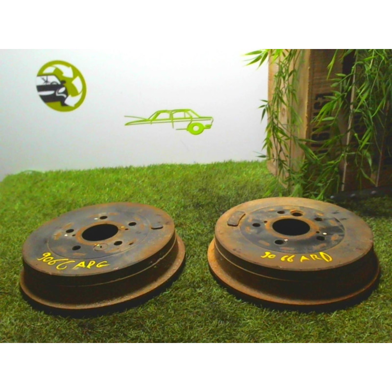 Paire de disques arriere (freinage) TOYOTA PICNIC d’occasion