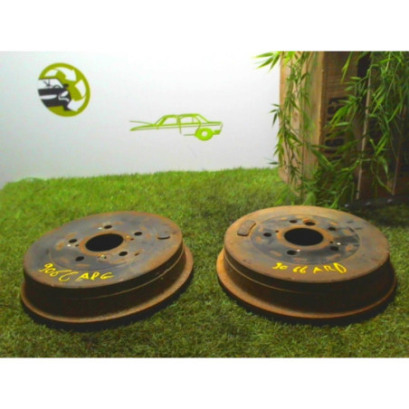 Paire de disques arriere (freinage) TOYOTA PICNIC d’occasion
