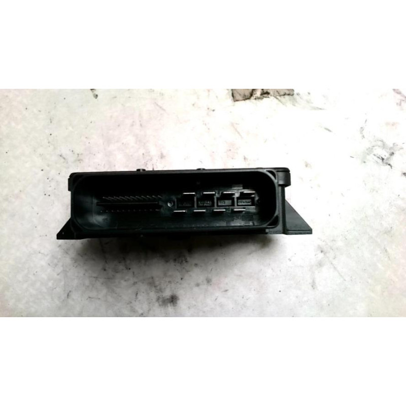 Boitier d'aide au stationnement AUDI A4 3 AVANT PHASE 1 BREAK d’occasion