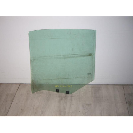Vitre arriere droit RENAULT CLIO 2 PHASE 2 d’occasion