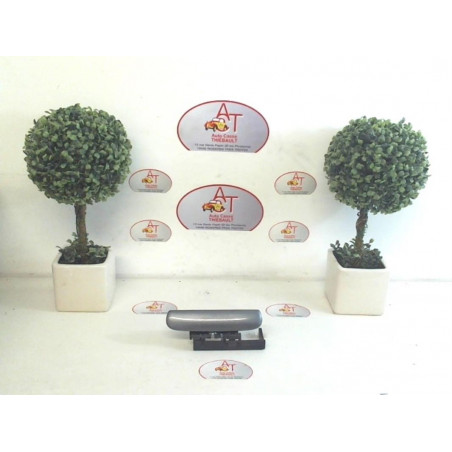 Poignee porte arriere droit CITROEN PICASSO PICA 2.0 d’occasion