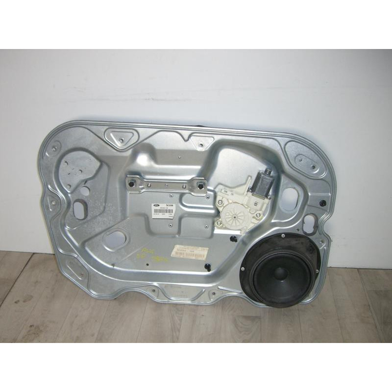 Leve vitre electrique avant gauche FORD FOCUS 2 PHASE 1 d’occasion