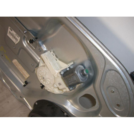 Leve vitre electrique avant gauche FORD FOCUS 2 PHASE 1 d’occasion