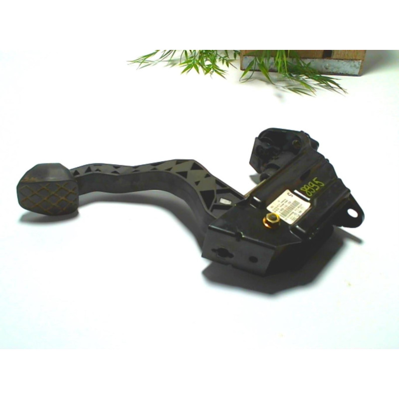 Pedalier d'embrayage SKODA FABIA 1 PHASE 1 d’occasion