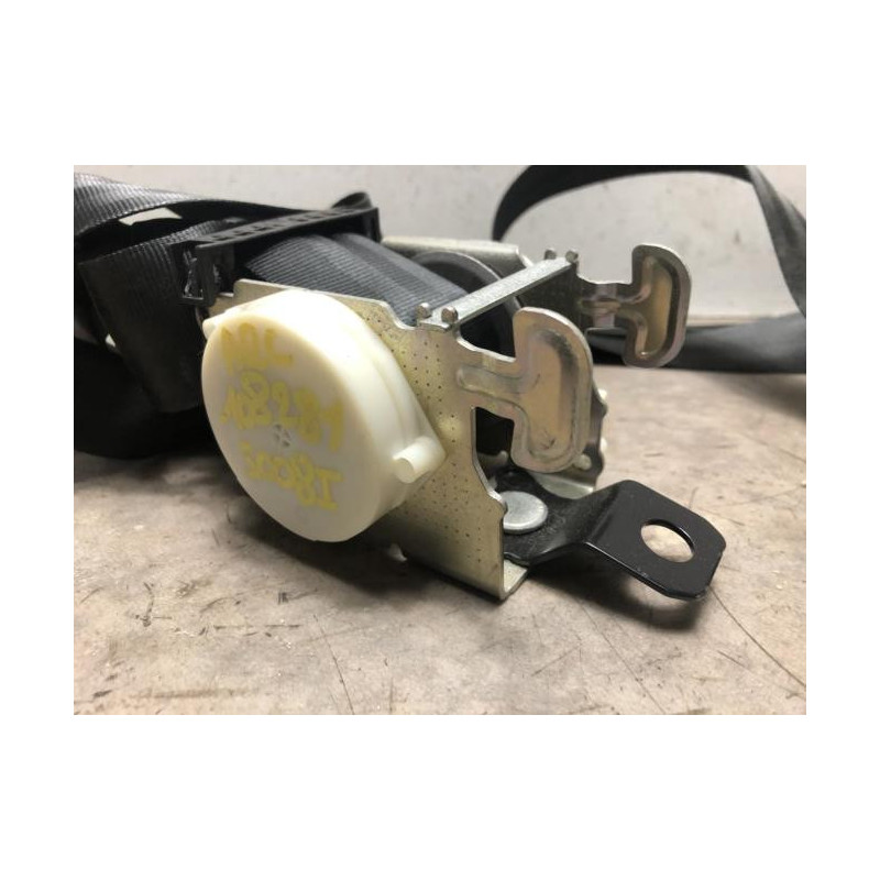 Ceinture arriere centrale PEUGEOT 5008 1 PHASE 1 d’occasion