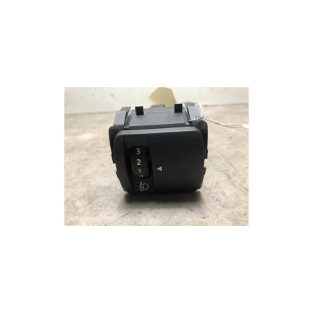 Commande de reglage hauteur de phare DACIA SANDERO 3 d’occasion