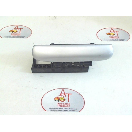 Poignee porte arriere gauche CITROEN PICASSO PICA 1.8 d’occasion