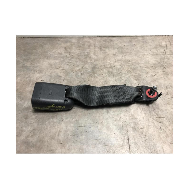 Attache ceinture arriere centrale KIA VENGA PHASE 1 d’occasion