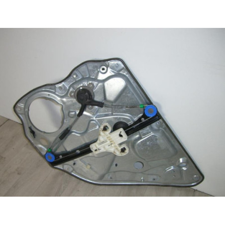Leve vitre mecanique arriere gauche VOLKSWAGEN POLO 4 PHASE 1 d’occasion