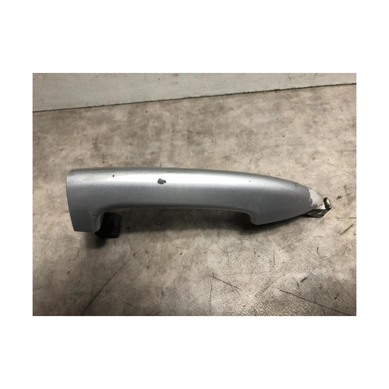 Poignee porte arriere gauche KIA VENGA PHASE 1 d’occasion