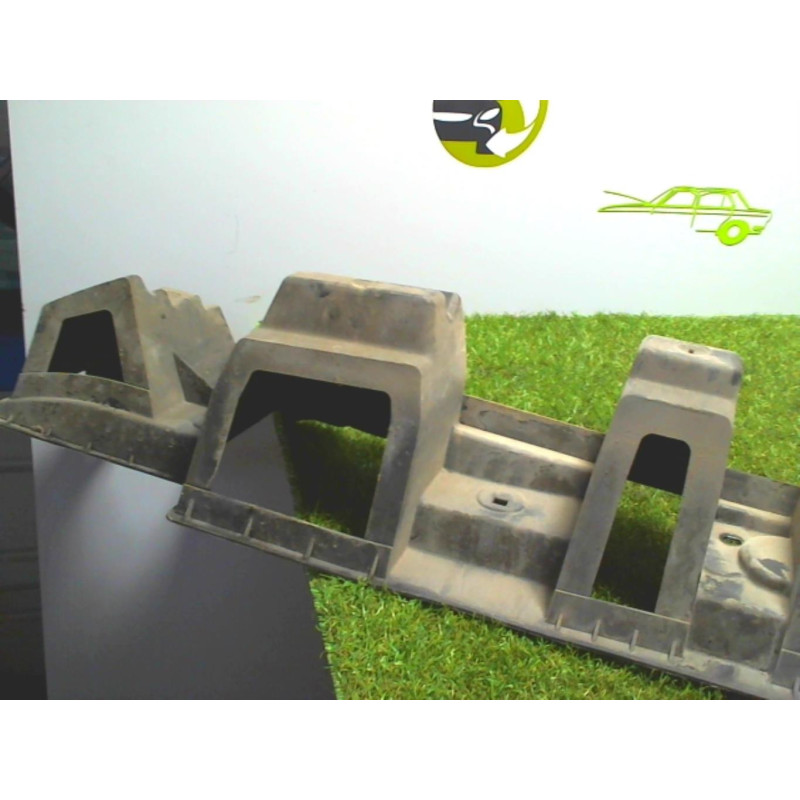 Renfort pare choc arriere (traverse) PEUGEOT 407 PHASE 1 d’occasion