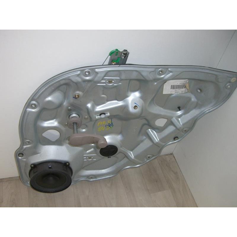 Leve vitre mecanique arriere droit FIAT IDEA PHASE 1 d’occasion