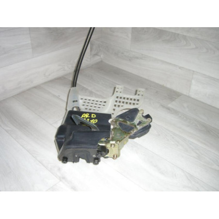 Serrure arriere droit HYUNDAI TUCSON 1 d’occasion