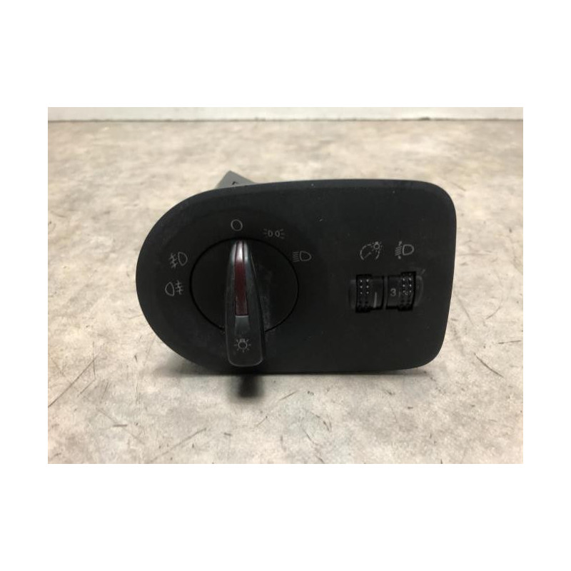 Commande de phare SEAT IBIZA 4 PHASE 1 d’occasion