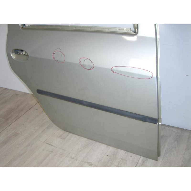 Porte arriere droit DACIA  d’occasion