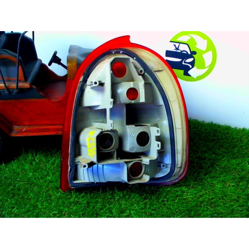 Feu arriere principal gauche (feux) OPEL CORSA B PHASE 2 d’occasion