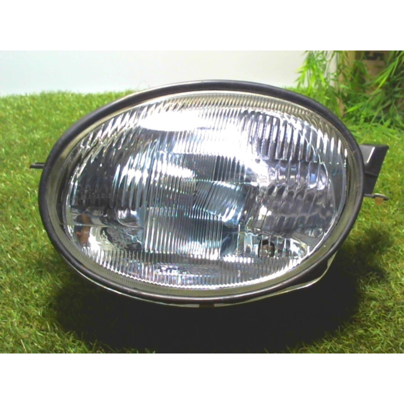 Optique avant principal gauche (feux)(phare) TOYOTA COROLLA 9 PHASE 1 d’occasion