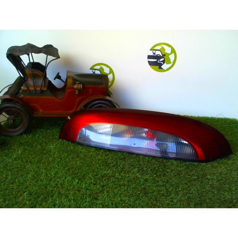 Feu arriere principal gauche (feux) OPEL CORSA C PHASE 1 d’occasion