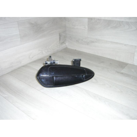Poignee porte arriere droit FIAT PUNTO EVO 3 d’occasion