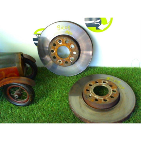 Paire de disques avant (freinage) AUDI A3 2 PHASE 1 d’occasion