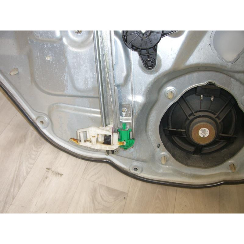 Leve vitre electrique arriere droit FIAT STILO d’occasion