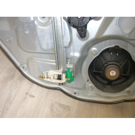 Leve vitre electrique arriere droit FIAT STILO d’occasion