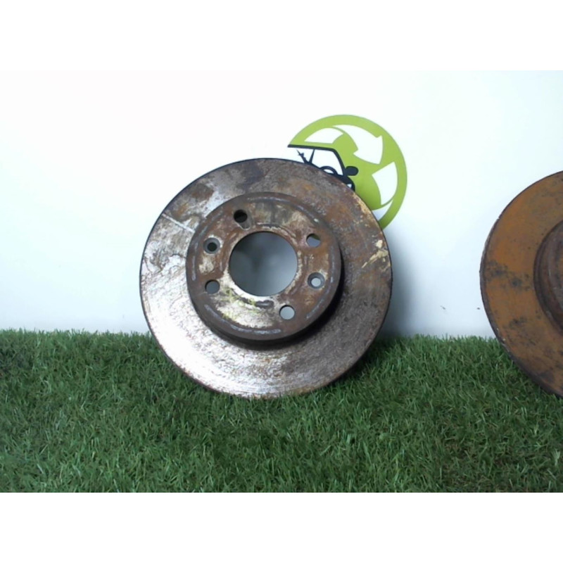 Paire de disques avant (freinage) RENAULT TWINGO 1 PHASE 2 d’occasion