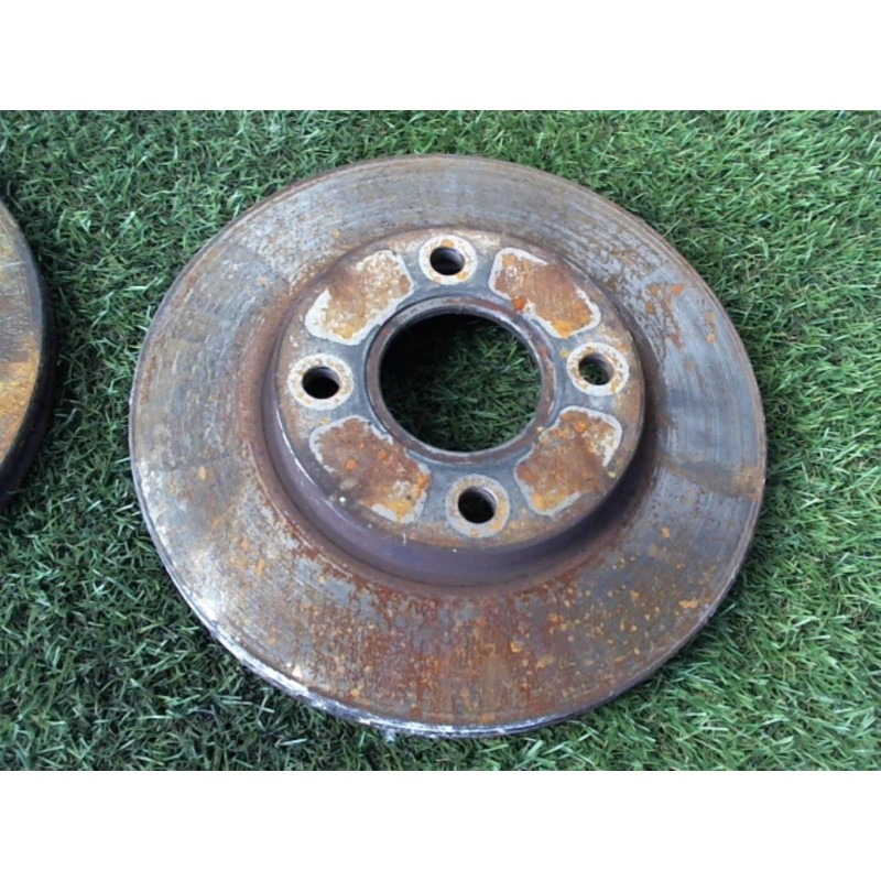 Paire de disques avant (freinage) FORD FOCUS 1 BREAK d’occasion