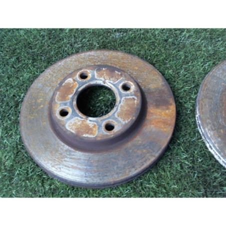 Paire de disques avant (freinage) FORD FOCUS 1 BREAK d’occasion