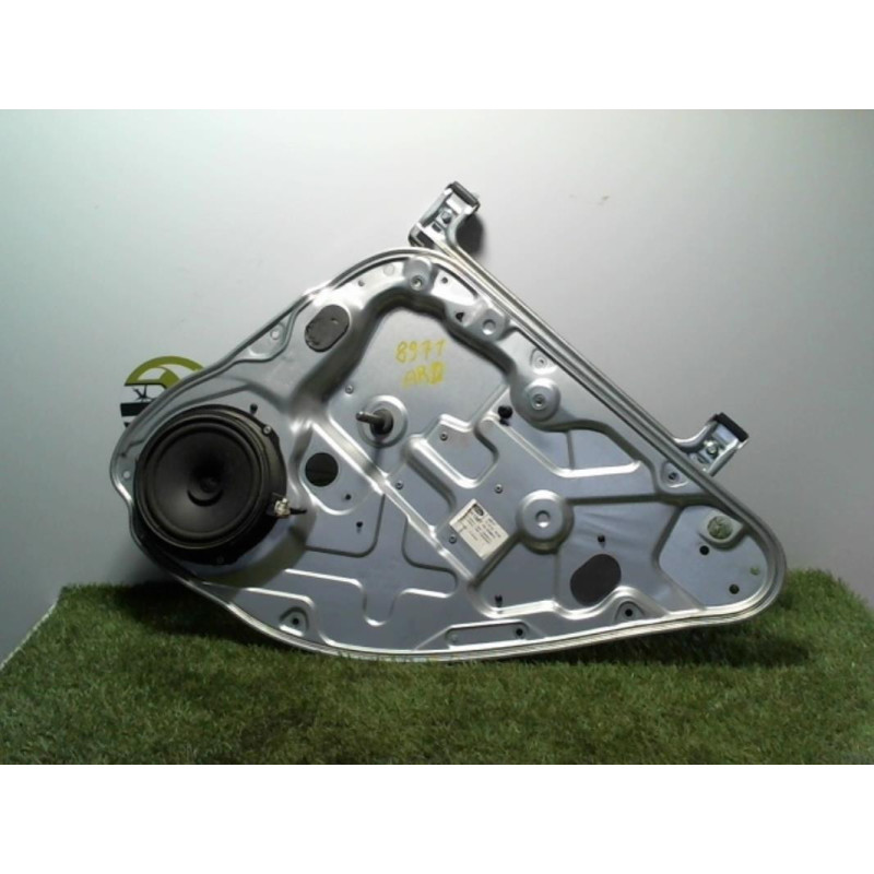 Leve vitre mecanique arriere droit FORD C-MAX 1 PHASE 1 d’occasion