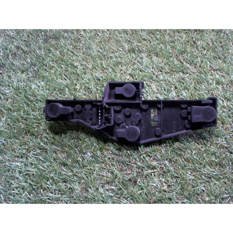 Platine feu arriere gauche RENAULT LAGUNA 2 PHASE 1 BREAK d’occasion