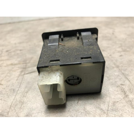 Bouton/Interrupteur TOYOTA LAND CRUISER 3 J90 PHASE 1 d’occasion