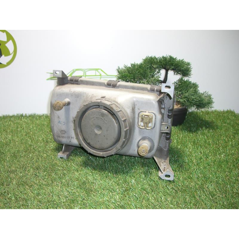 Optique avant principal droit (feux)(phare) VOLVO 340 d’occasion