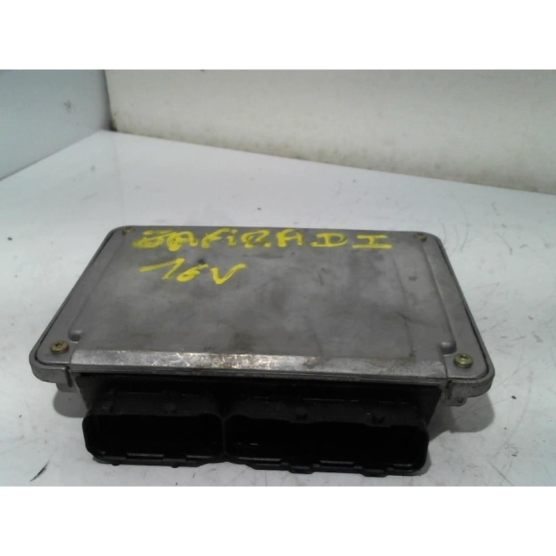 Calculateur moteur OPEL  d’occasion