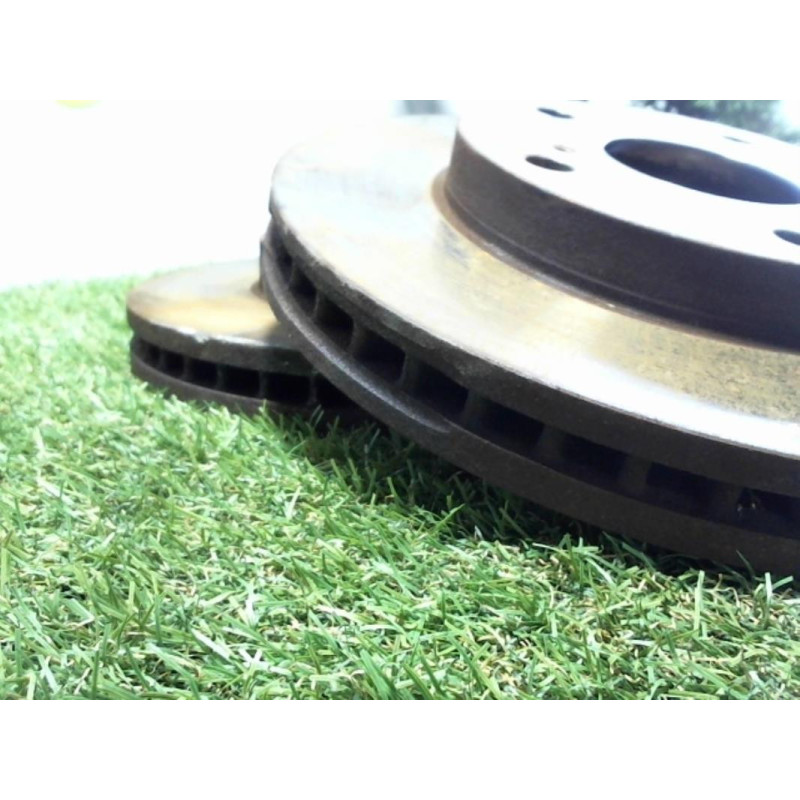 Paire de disques avant (freinage) TOYOTA CAMRY 2 d’occasion