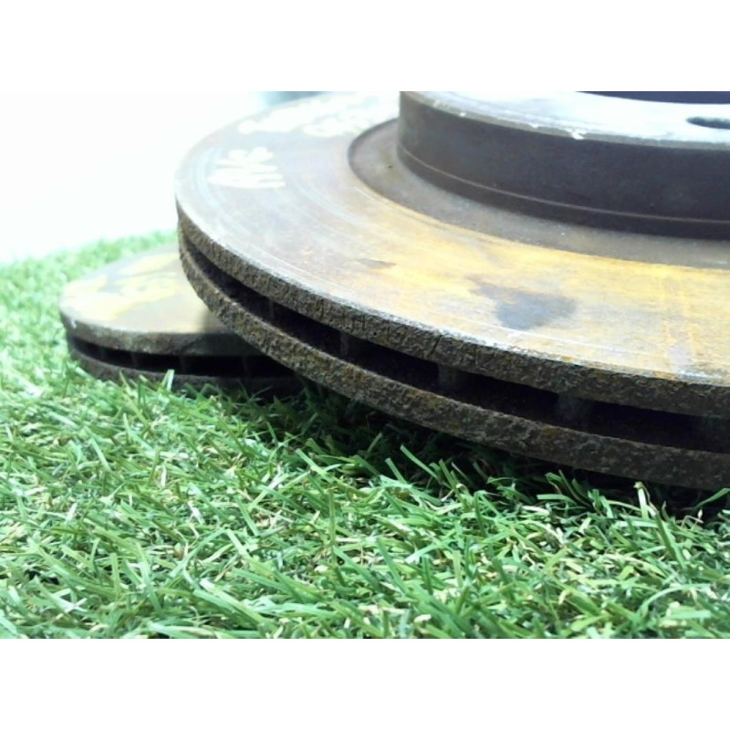 Paire de disques avant (freinage) RENAULT TWINGO 2 PHASE 1 d’occasion
