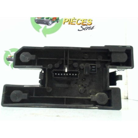 Platine feu arriere gauche RENAULT CLIO 1 PHASE 1 d’occasion