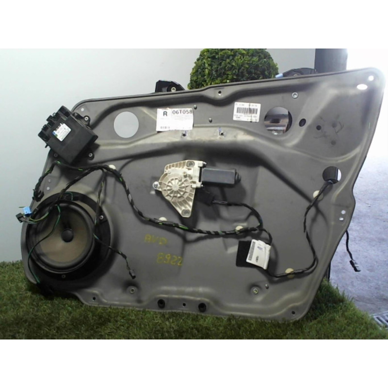 Leve vitre electrique avant droit MERCEDES CLASSE B 245 PHASE 1 d’occasion