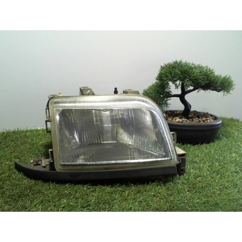 Optique avant principal droit (feux)(phare) RENAULT CLIO 1 PHASE 1 d’occasion