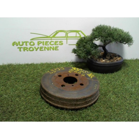 Tambour arriere droit TOYOTA YARIS 1 PHASE 2 d’occasion