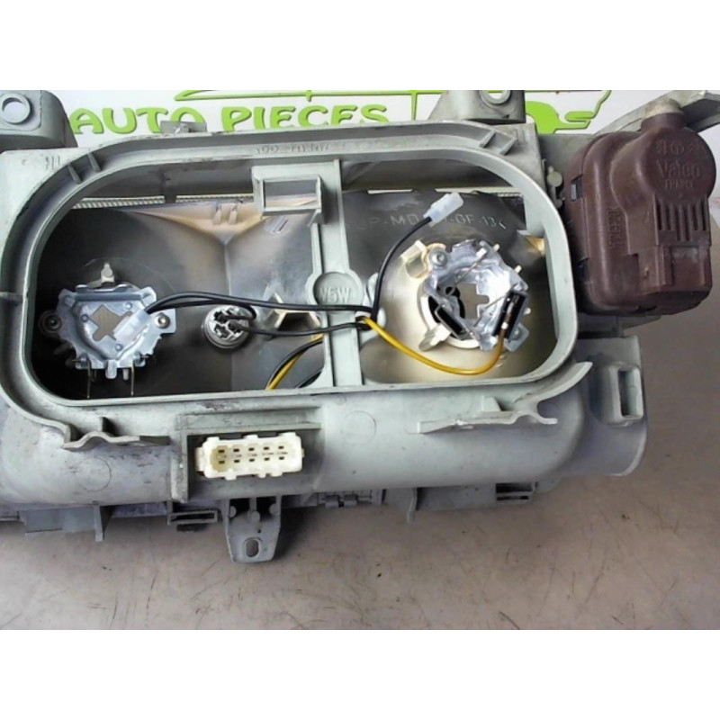 Optique avant principal droit (feux)(phare) CITROEN EVASION d’occasion