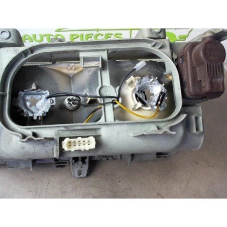 Optique avant principal droit (feux)(phare) CITROEN EVASION d’occasion