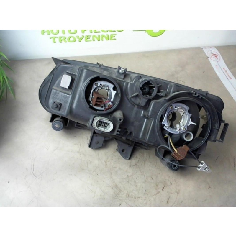 Optique avant principal droit (feux)(phare) RENAULT SAFRANE PHASE 2 d’occasion