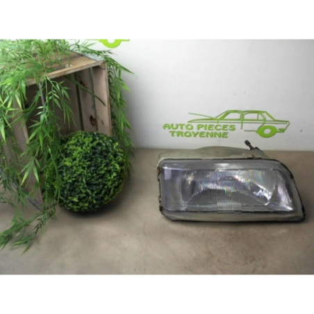 Optique avant principal droit (feux)(phare) FIAT  d’occasion