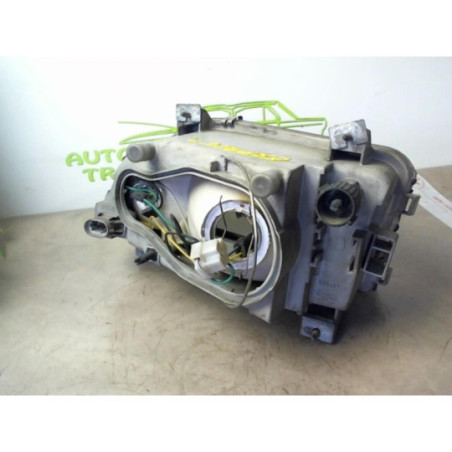 Optique avant principal droit (feux)(phare) RENAULT  d’occasion