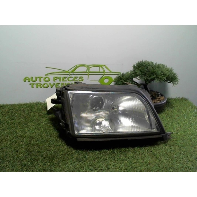 Optique avant principal droit (feux)(phare) AUDI 100 3 d’occasion