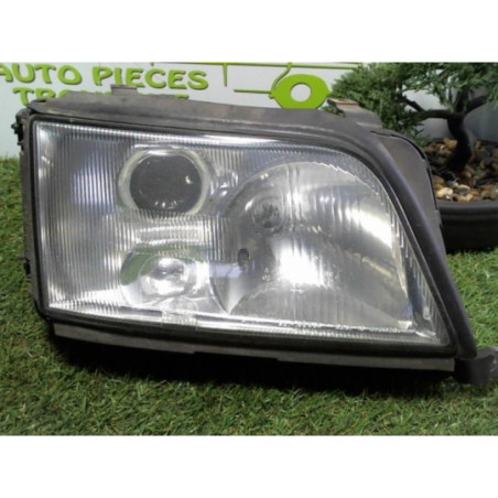 Optique avant principal droit (feux)(phare) AUDI 100 3 d’occasion